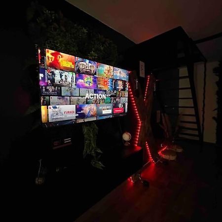 Red Love-Room / Balneo & Plus ! Souppes-sur-Loing エクステリア 写真